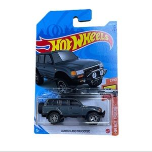 Hot wheels custom  Toyota Landcruiser 80 real riders
